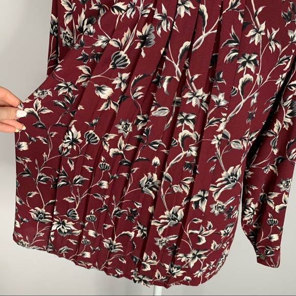 J. Jill Floral Pleated Back Shirt SZ PS Petite Collared Flowy Blouse Multicolor - Picture 9 of 12